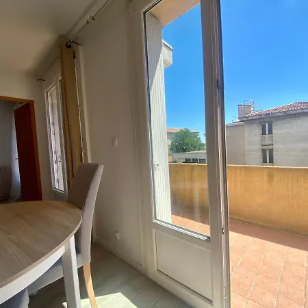 Les Terrasses D'iena - 2 Avec Parking Prive Apartment