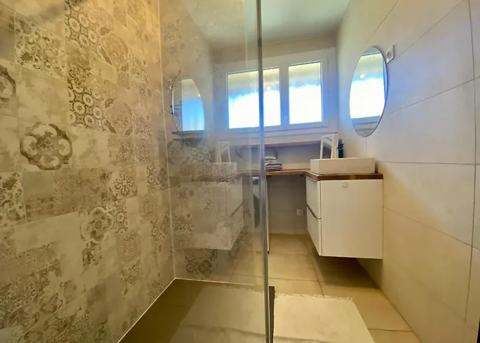 Les Terrasses D'iena - 2 Avec Parking Prive Daire *